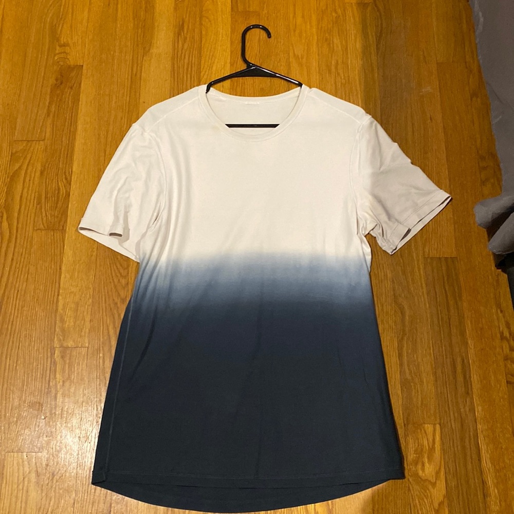 Men’s Lululemon T shirt